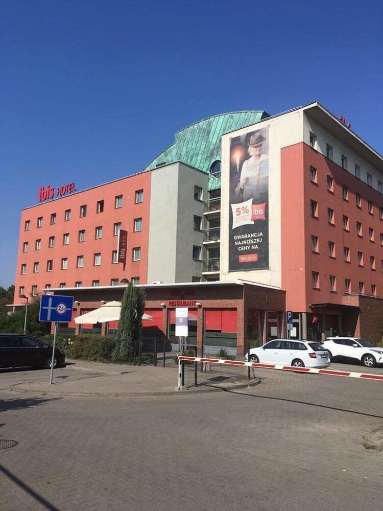 Hotel Ibis Katowice - Hindenburg Exterior foto